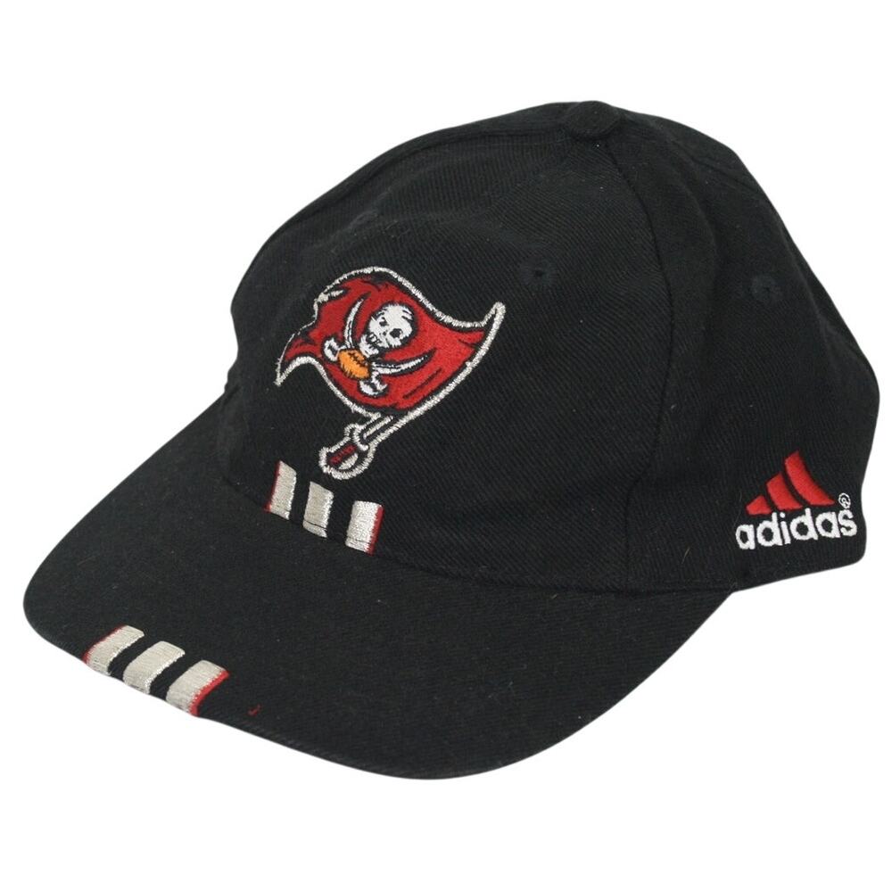 Vintage Y2K Tampa Bay Buccaneers Adidas 3 Stripe Brim Black Hat 7 1/2